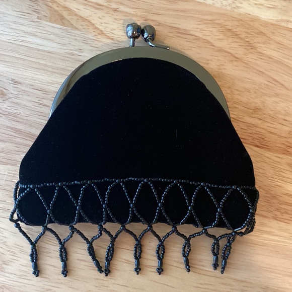 CLASSIQUES ENTIER Velvet Evening Kiss-lock mini Bag - Picture 7 of 7